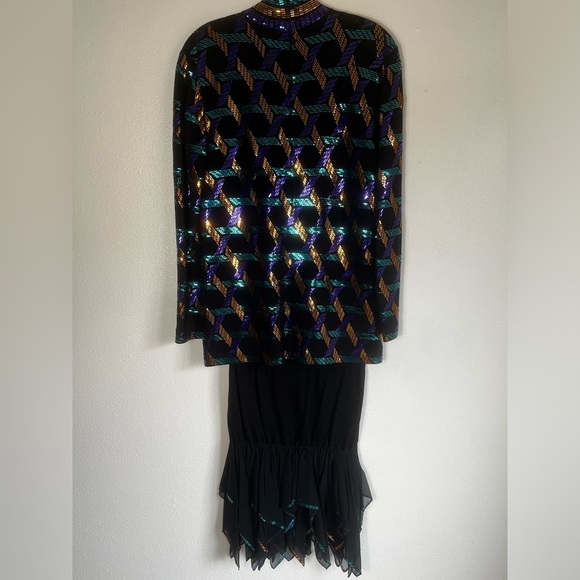 Vintage St.John 80’s Style Metallic Pattern Suit and Skirt Set Size 8 - Picture 5 of 12